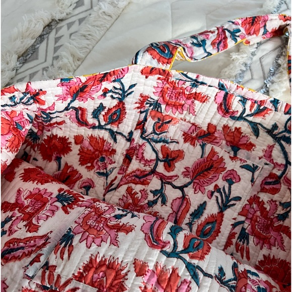 Erin Made Reversible Tote Bag - Picture 3 of 3